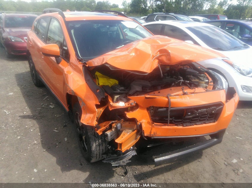 VIN JF2GTAEC1KH310582 2019 SUBARU CROSSTREK PREMIUM