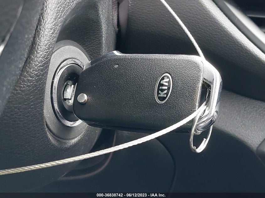 VIN 3KPF24AD1ME383182 2021 KIA FORTE LXS