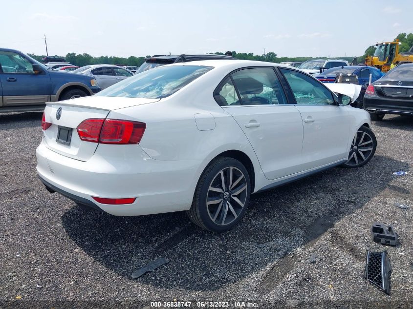 2014 VOLKSWAGEN JETTA SEDAN GLI AUTOBAHN W/NAV - 3VW5T7AJ4EM385464