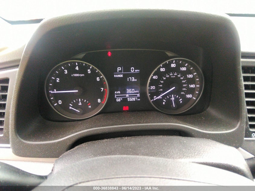 VIN 5NPD74LF7HH210842 2017 HYUNDAI ELANTRA SE