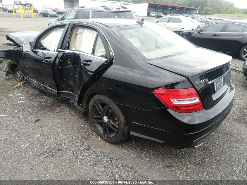 2014 MERCEDES-BENZ C-CLASS C 300 - WDDGF8AB0ER302294
