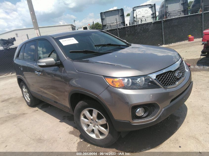 2013 KIA SORENTO LX - 5XYKT3A15DG396998