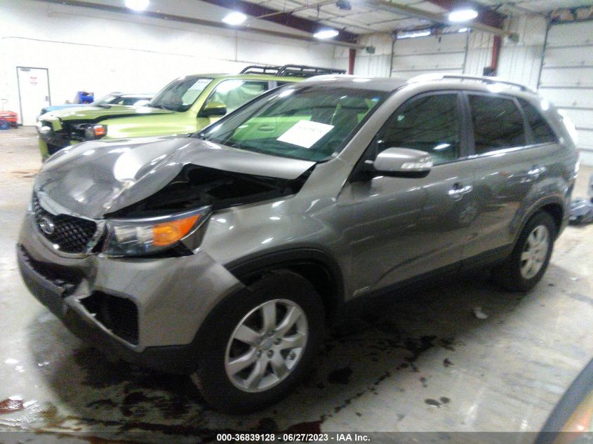 2013 KIA SORENTO LX - 5XYKTDA21DG311394