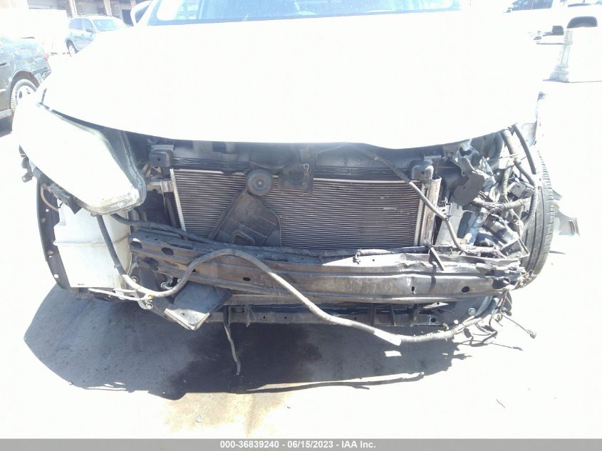 2015 NISSAN ROGUE S - KNMAT2MT9FP553712