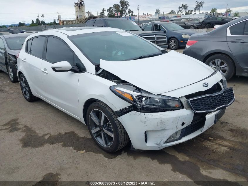 KNAFX5A84H5668662 KIA FORTE5 EX 2017