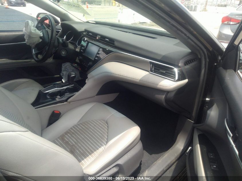2018 TOYOTA CAMRY LE/SE/XLE/L - 4T1B11HK7JU598904