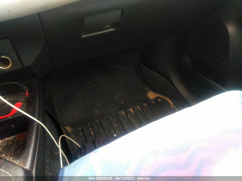 2013 TOYOTA RAV4 XLE - 2T3RFREV0DW073434