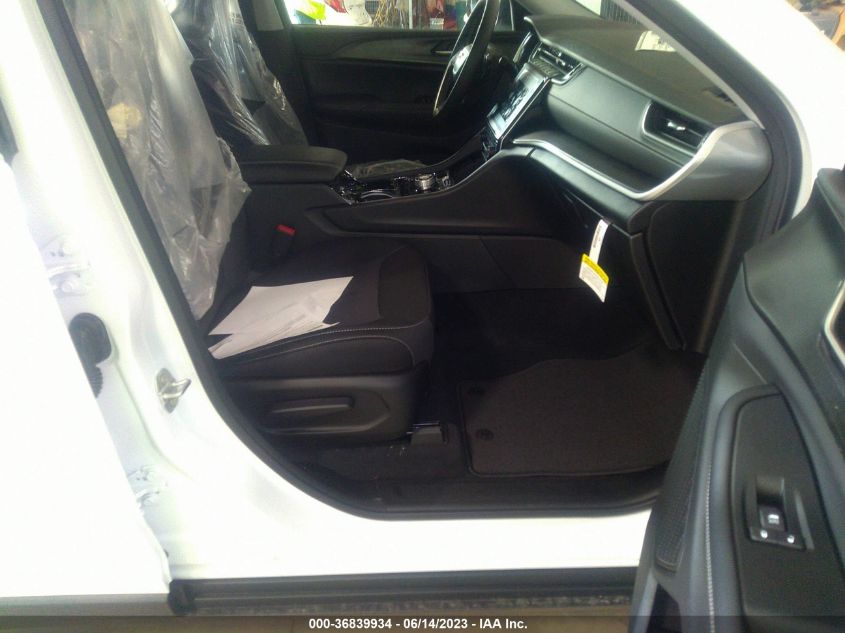 2023 JEEP GRAND CHEROKEE LAREDO - 1C4RJHAG7P8870953
