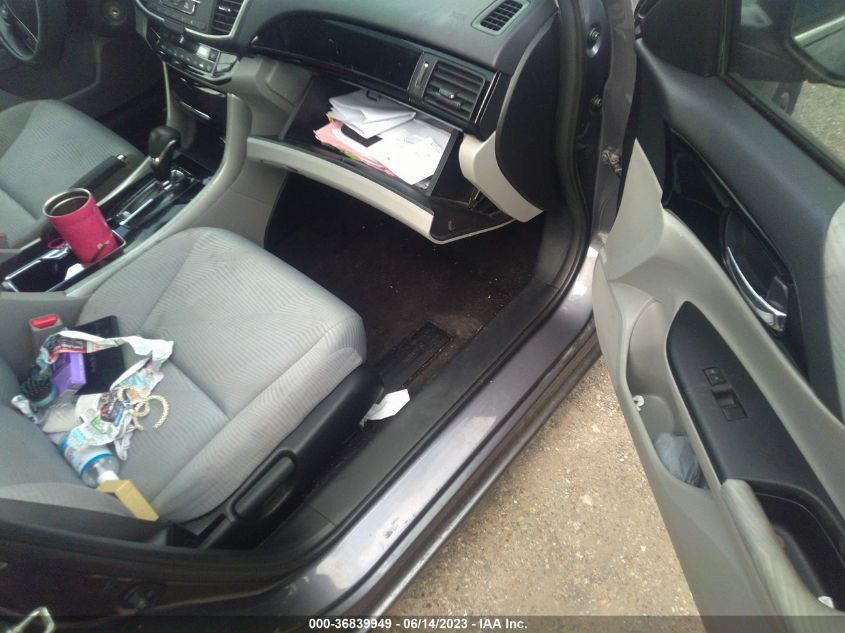 2017 HONDA ACCORD SEDAN LX - 1HGCR2F33HA039043