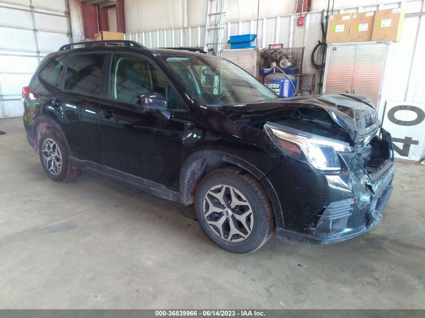 2022 SUBARU FORESTER PREMIUM - JF2SKAEC6NH499764