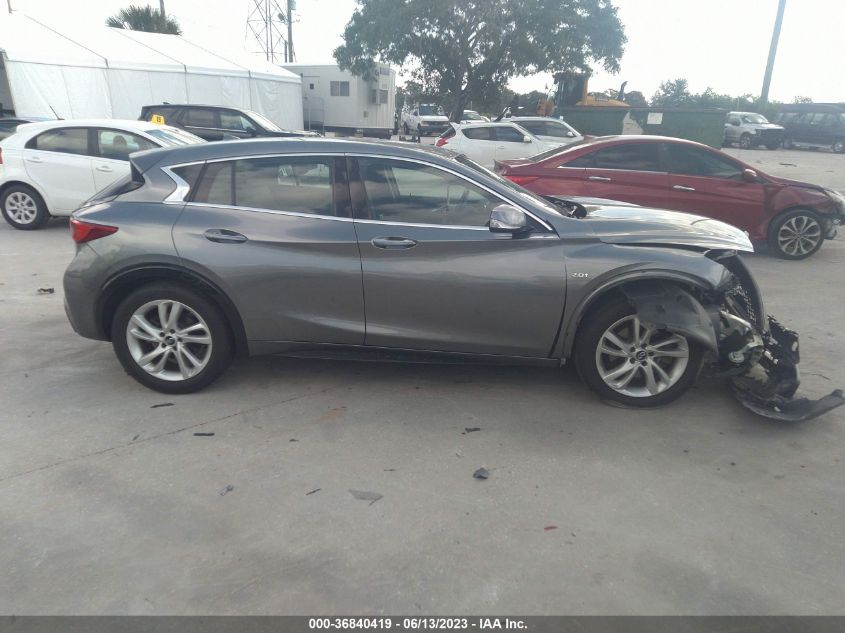 2017 INFINITI QX30 LUXURY SJKCH5CP3HA020550