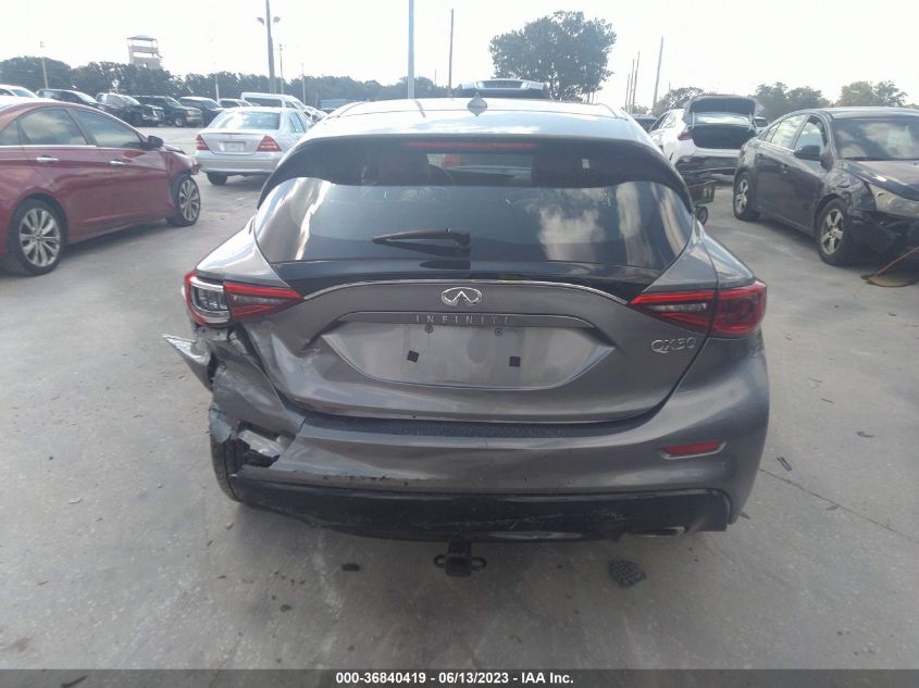 2017 INFINITI QX30 LUXURY SJKCH5CP3HA020550
