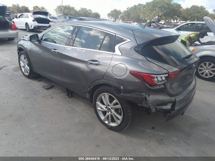 2017 INFINITI QX30 LUXURY SJKCH5CP3HA020550