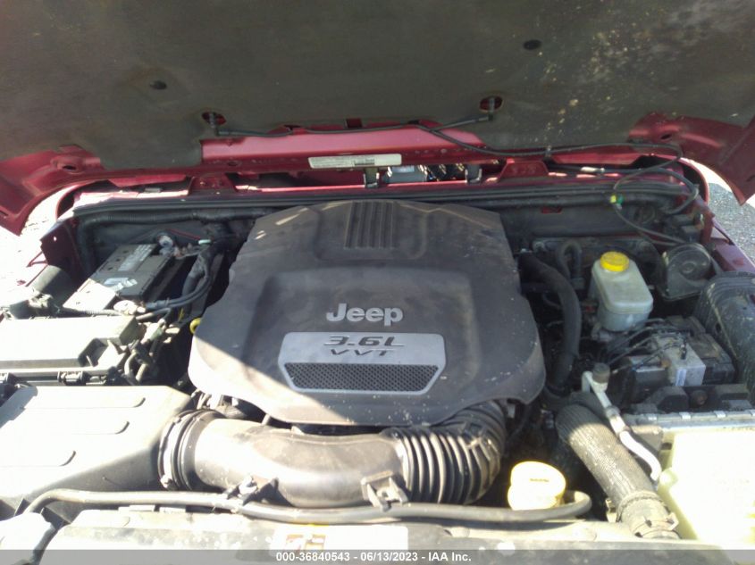 2013 JEEP WRANGLER UNLIMITED SAHARA - 1C4BJWEG4DL532449