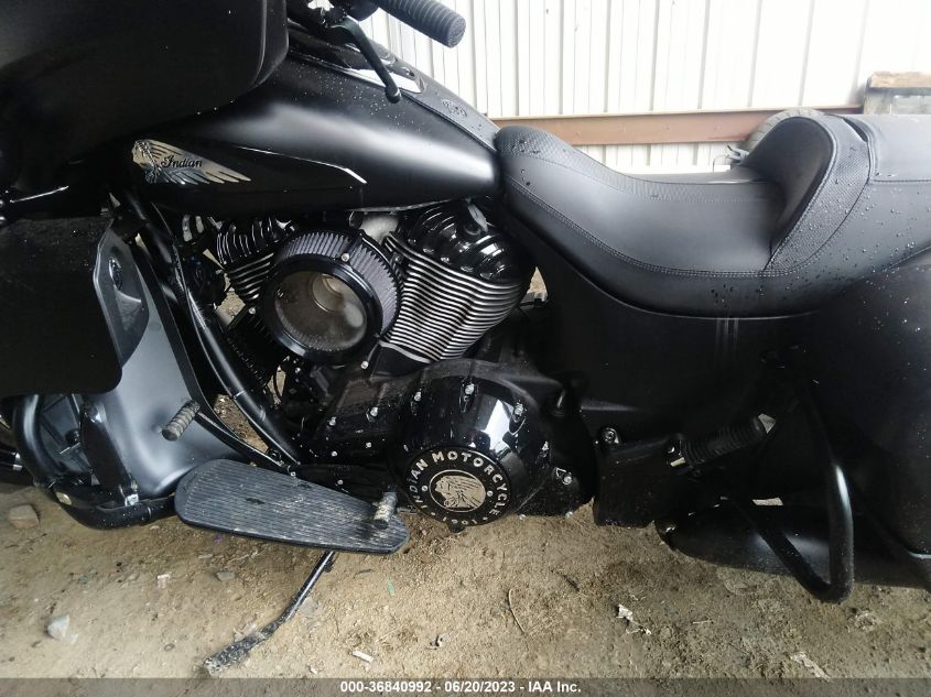 2021 INDIAN MOTORCYCLE CO. CHIEFTAIN DARK HORSE 56KTCDBB9M3394560