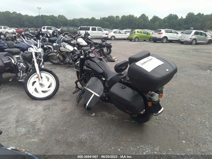 2019 HARLEY-DAVIDSON FLHCS 1HD1YBK27KB057602