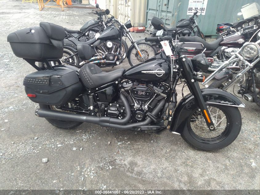 2019 HARLEY-DAVIDSON FLHCS 1HD1YBK27KB057602