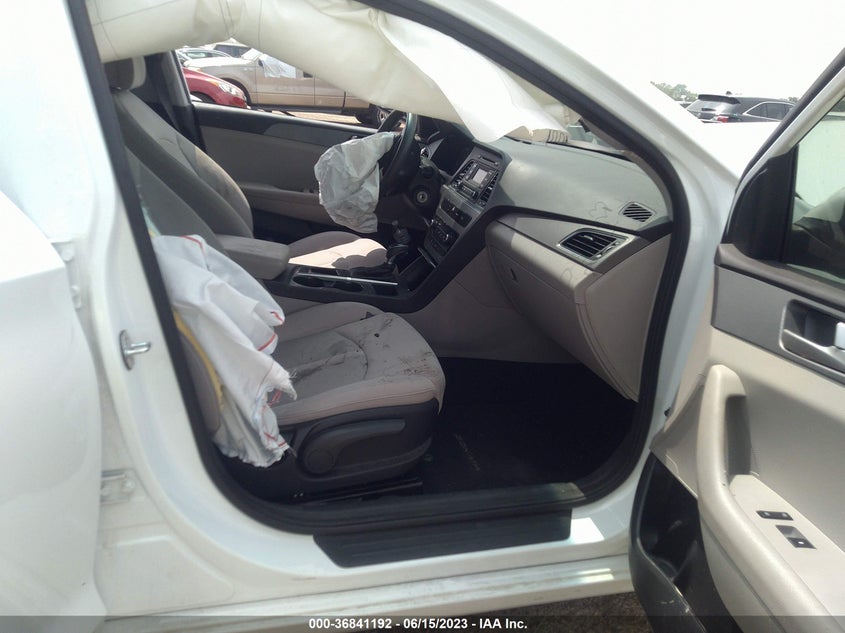 VIN 5NPE24AFXHH594105 2017 HYUNDAI SONATA 2.4L