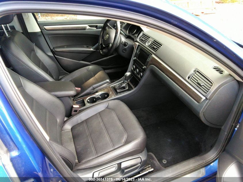2017 VOLKSWAGEN PASSAT 1.8T SE W/TECHNOLOGY - 1VWGT7A34HC072768