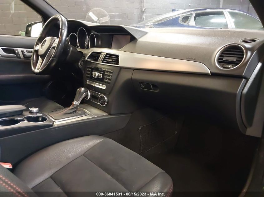 2013 MERCEDES-BENZ C-CLASS C 300 - WDDGF8AB8DR267793