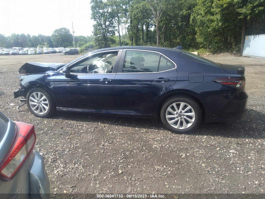 VIN 4T1R11BK1MU045077 2021 TOYOTA CAMRY LE