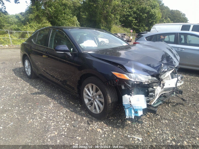 VIN 4T1R11BK1MU045077 2021 TOYOTA CAMRY LE