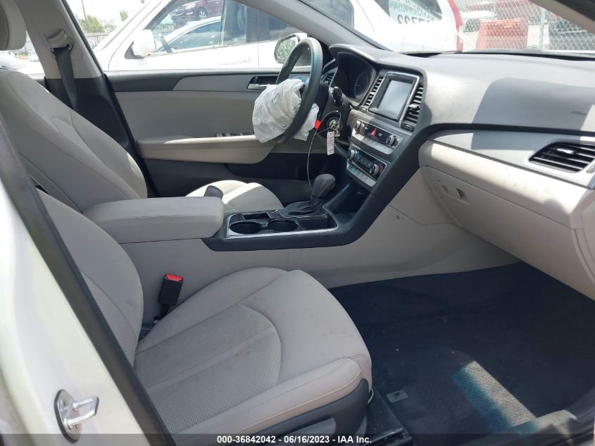 2019 HYUNDAI SONATA SE - 5NPE24AF7KH739348