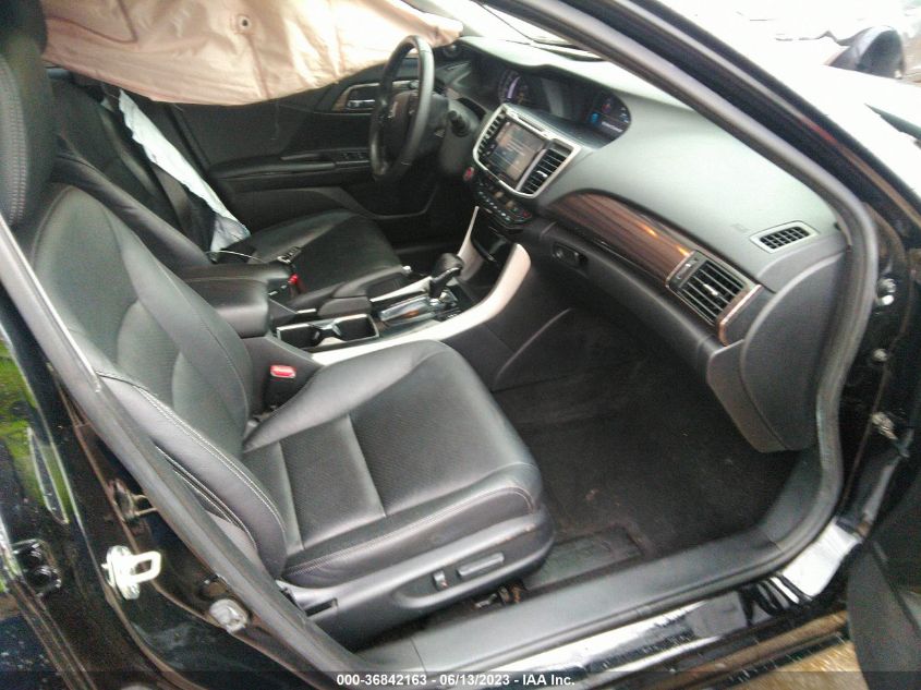 2017 HONDA ACCORD SEDAN EX-L - 1HGCR2F89HA224810
