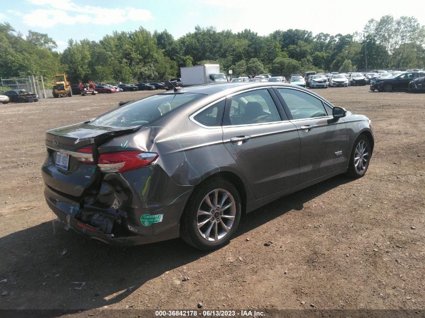 2018 FORD FUSION ENERGI SE - 3FA6P0PU6JR123582