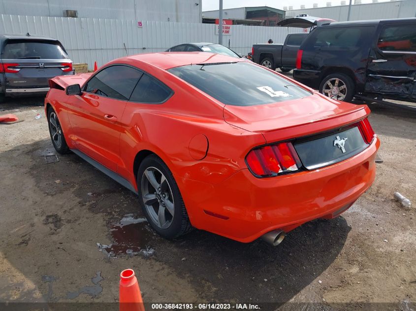 1FA6P8AM1F5388556 2015 FORD MUSTANG, photo no. 3