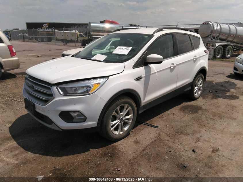 1FMCU9GD8JUC03612 2018 FORD ESCAPE, photo no. 2