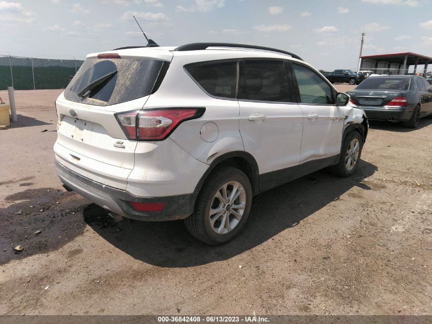 1FMCU9GD8JUC03612 2018 FORD ESCAPE, photo no. 4