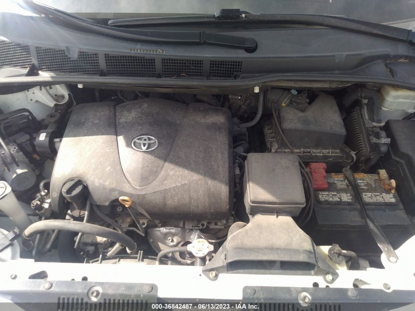 2017 TOYOTA SIENNA LE - 5TDKZ3DC4HS824838