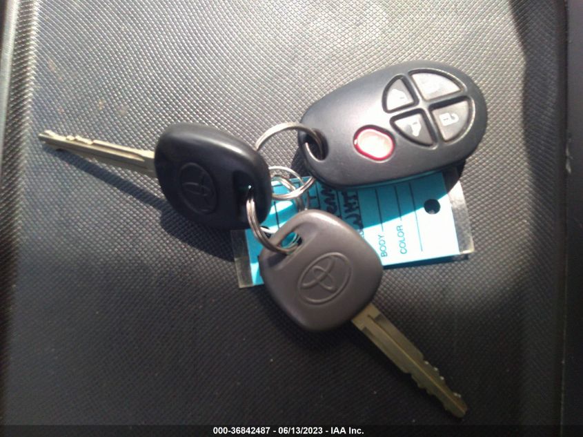 2017 TOYOTA SIENNA LE - 5TDKZ3DC4HS824838