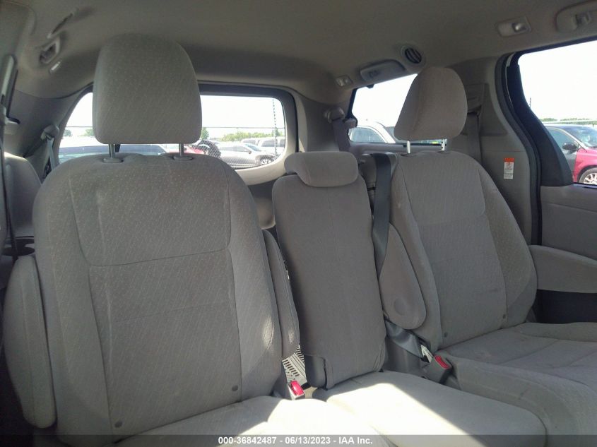 2017 TOYOTA SIENNA LE - 5TDKZ3DC4HS824838