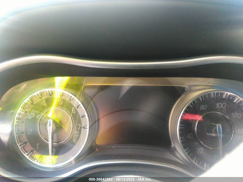 2015 CHRYSLER 300 LIMITED - 2C3CCAAG5FH882149
