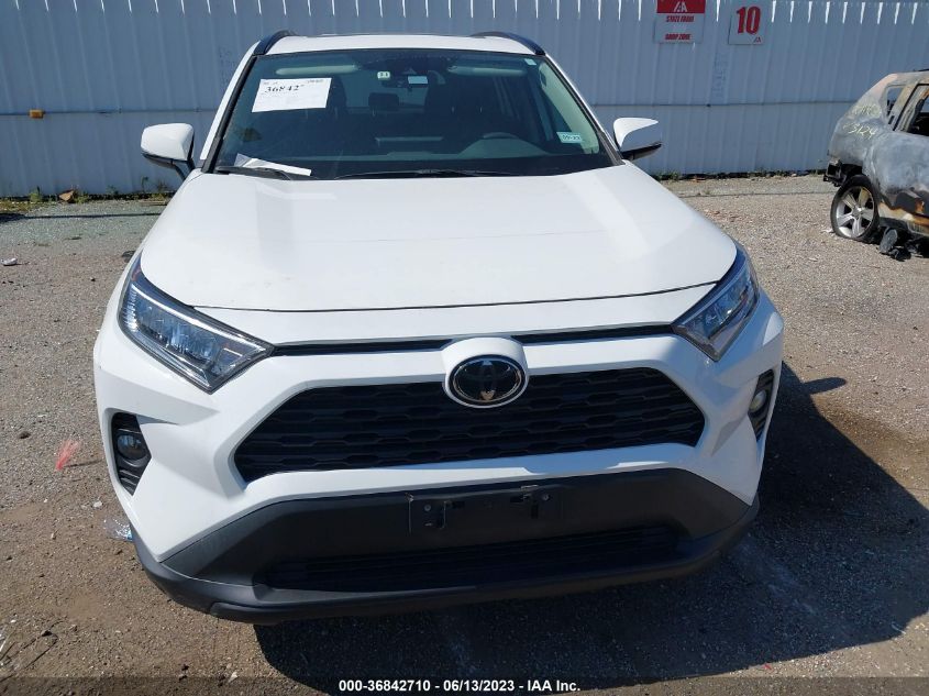 2020 TOYOTA RAV4 XLE - 2T3W1RFV5LW096822