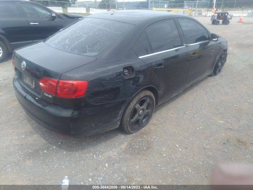 2013 VOLKSWAGEN JETTA SEDAN SE - 3VWDX7AJXDM405831