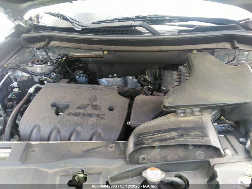 2019 MITSUBISHI OUTLANDER SE/SEL/LE - JA4AD3A34KZ049326