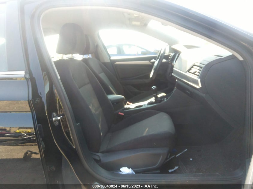 VIN 3VWN57BU9KM211646 2019 VOLKSWAGEN JETTA S