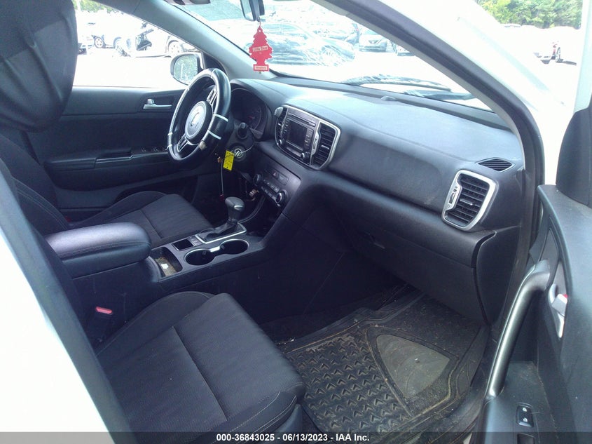 VIN KNDPMCAC6H7117050 2017 KIA SPORTAGE LX