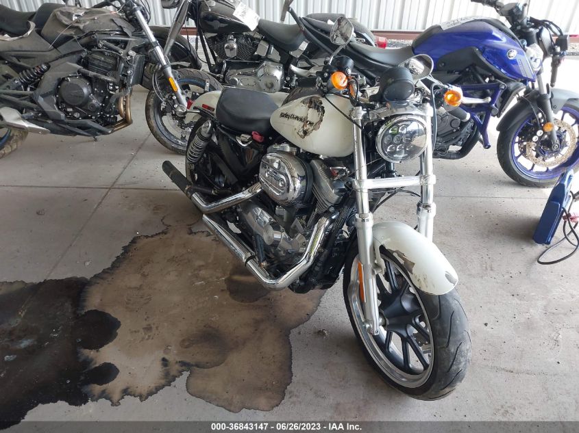 2018 HARLEY-DAVIDSON XL883 SUPERLOW - 1HD4CR212JC426435
