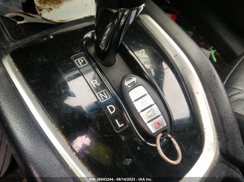 2015 NISSAN ROGUE SL - 5N1AT2MT1FC773039
