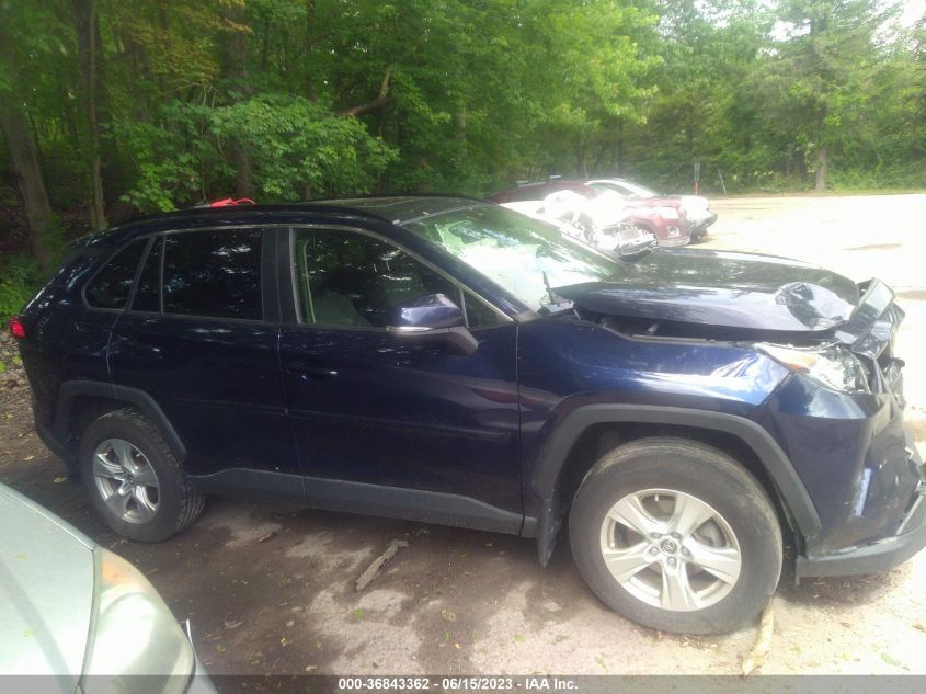 2019 TOYOTA RAV4 XLE - JTMP1RFV8KJ001820