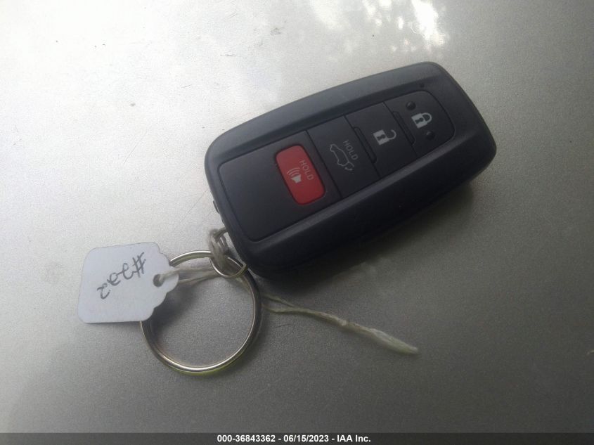 2019 TOYOTA RAV4 XLE - JTMP1RFV8KJ001820