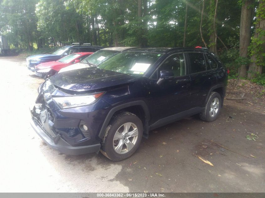 2019 TOYOTA RAV4 XLE - JTMP1RFV8KJ001820