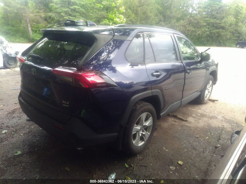 2019 TOYOTA RAV4 XLE - JTMP1RFV8KJ001820