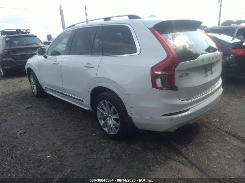 2016 VOLVO XC90 T6 MOMENTUM - YV4A22PK5G1039069