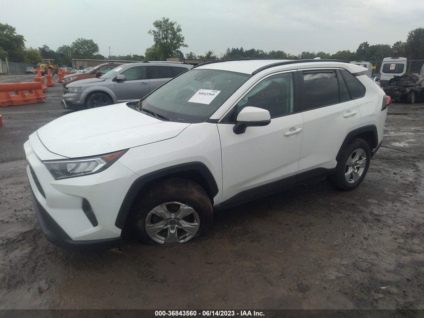 VIN 2T3P1RFV3MW171684 2021 TOYOTA RAV4 XLE