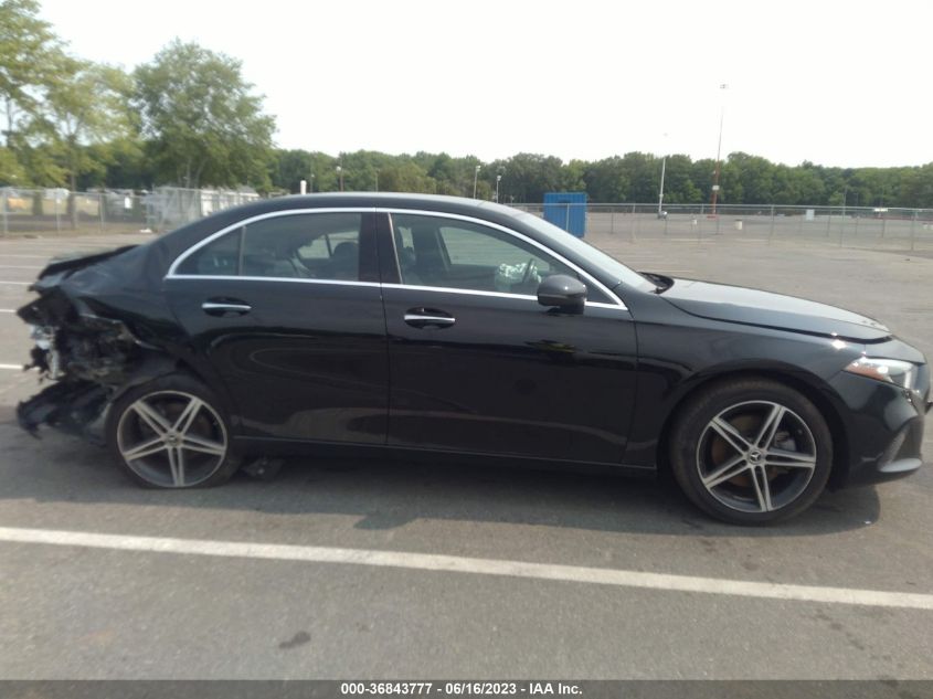 2019 MERCEDES-BENZ A-CLASS A 220 - WDD3G4FB1KW023706